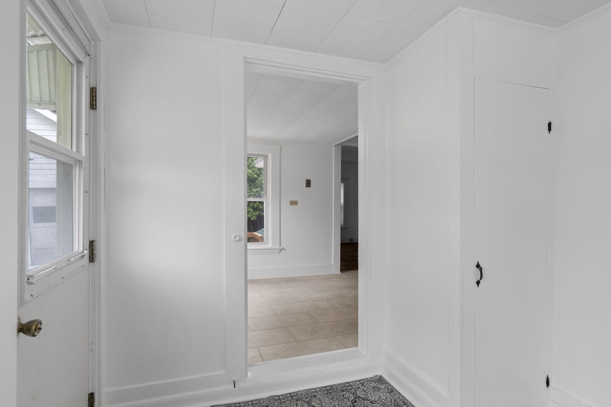 148 High Street Paris, ME 04281 - Photo 2 of 17 6-web-or-mls-DSC04657