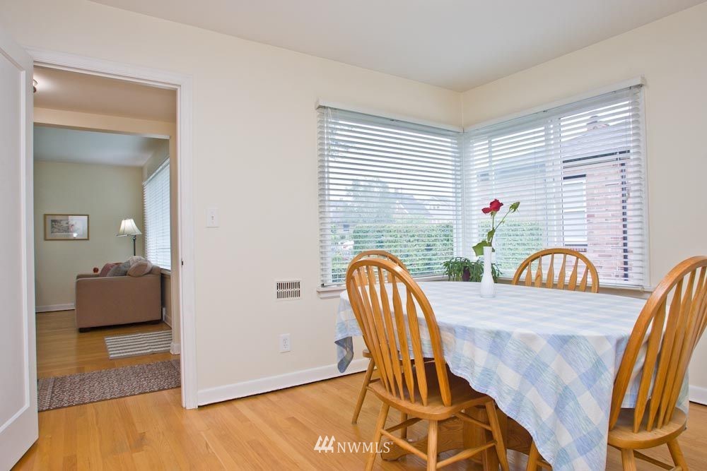 910 Rucker Avenue Everett, WA 98201 - Photo 5 of 13