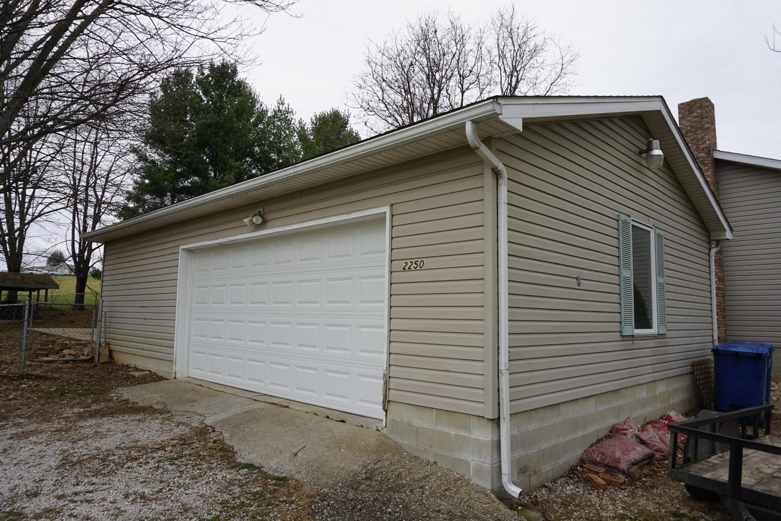 2250 Mt Pleasant Road Bedford, IN 47421 - Photo 8 of 30