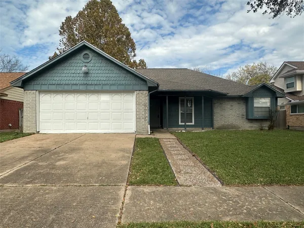 $1,875 | 10510 Clear Cove Lane, Houston, TX 77041