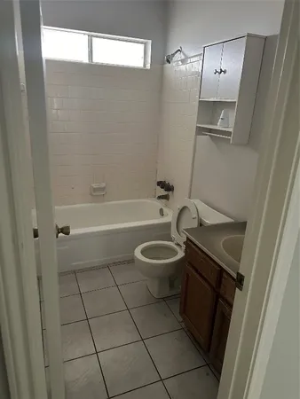 $1,899 | 10510 Clear Cove Lane, Houston, TX 77041