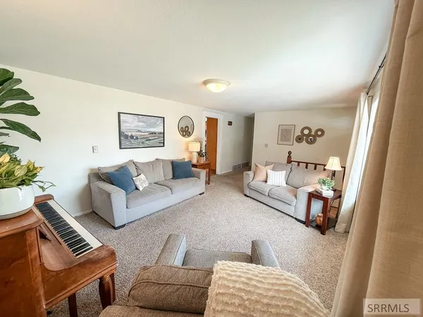 $370,000 | 801 Jessie Avenue, Pocatello, ID 83201