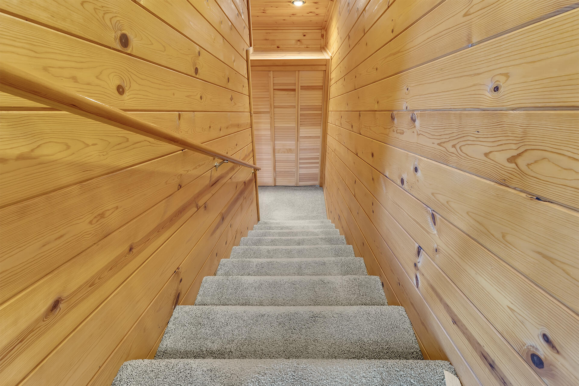 53071 Middleridge Drive Idyllwild, CA 92549 - Photo 32 of 50 a view of entryway