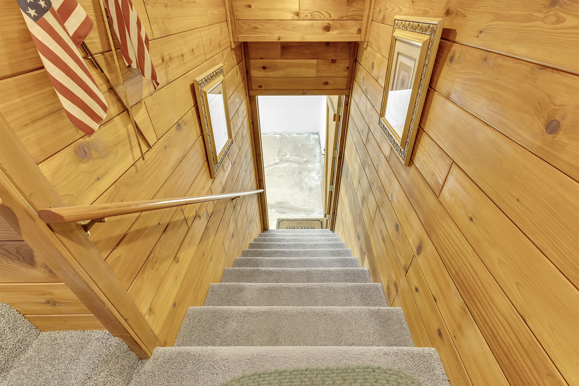 53071 Middleridge Drive Idyllwild, CA 92549 - Photo 38 of 50 a view of entryway