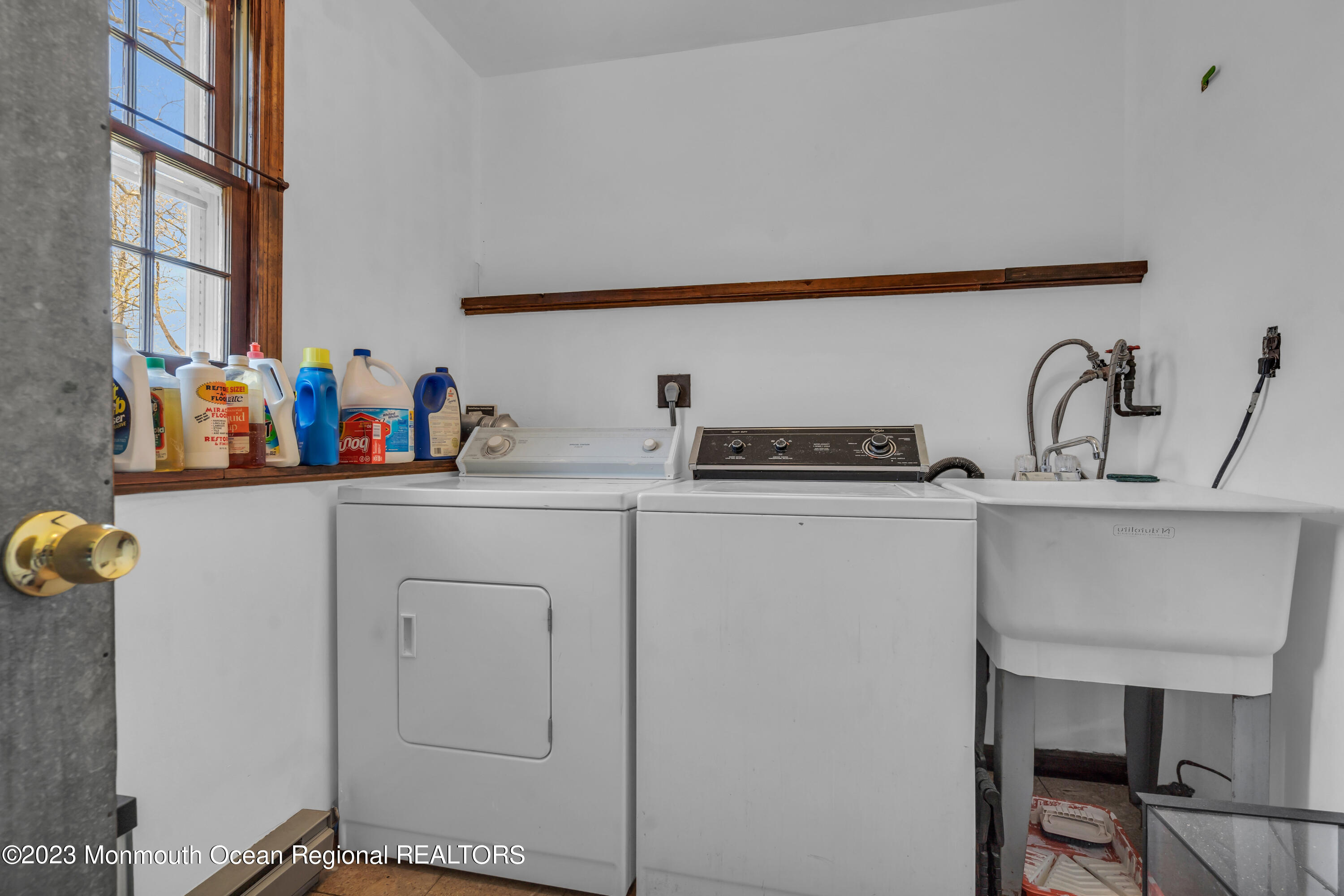 1011 Rue Avenue Point Pleasant, NJ 08742 - Photo 23 of 31 045_dsc05313