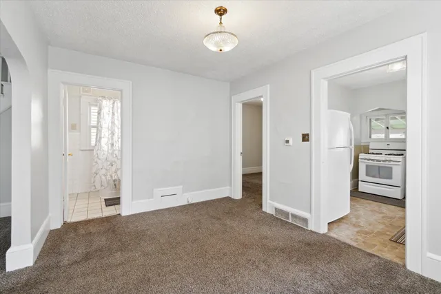 $124,900 | 619 North State Street, Jackson, MI 49202