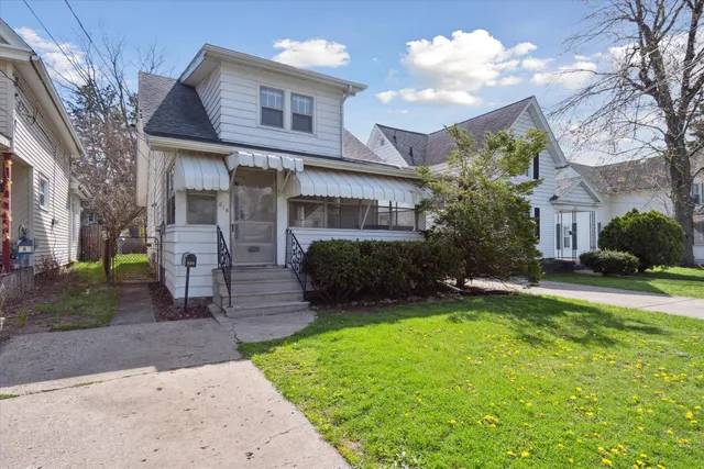 $124,900 | 619 North State Street, Jackson, MI 49202