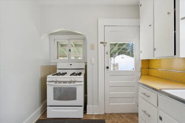 $124,900 | 619 North State Street, Jackson, MI 49202