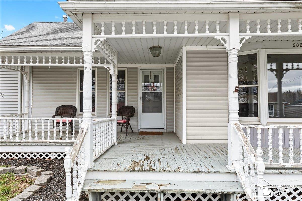 28203 Waltz Road New Boston, MI 48164 - Photo 9 of 40 50170239-195f6e90-f7cb-4d28-8d93-963ca0a0a89b.JPG