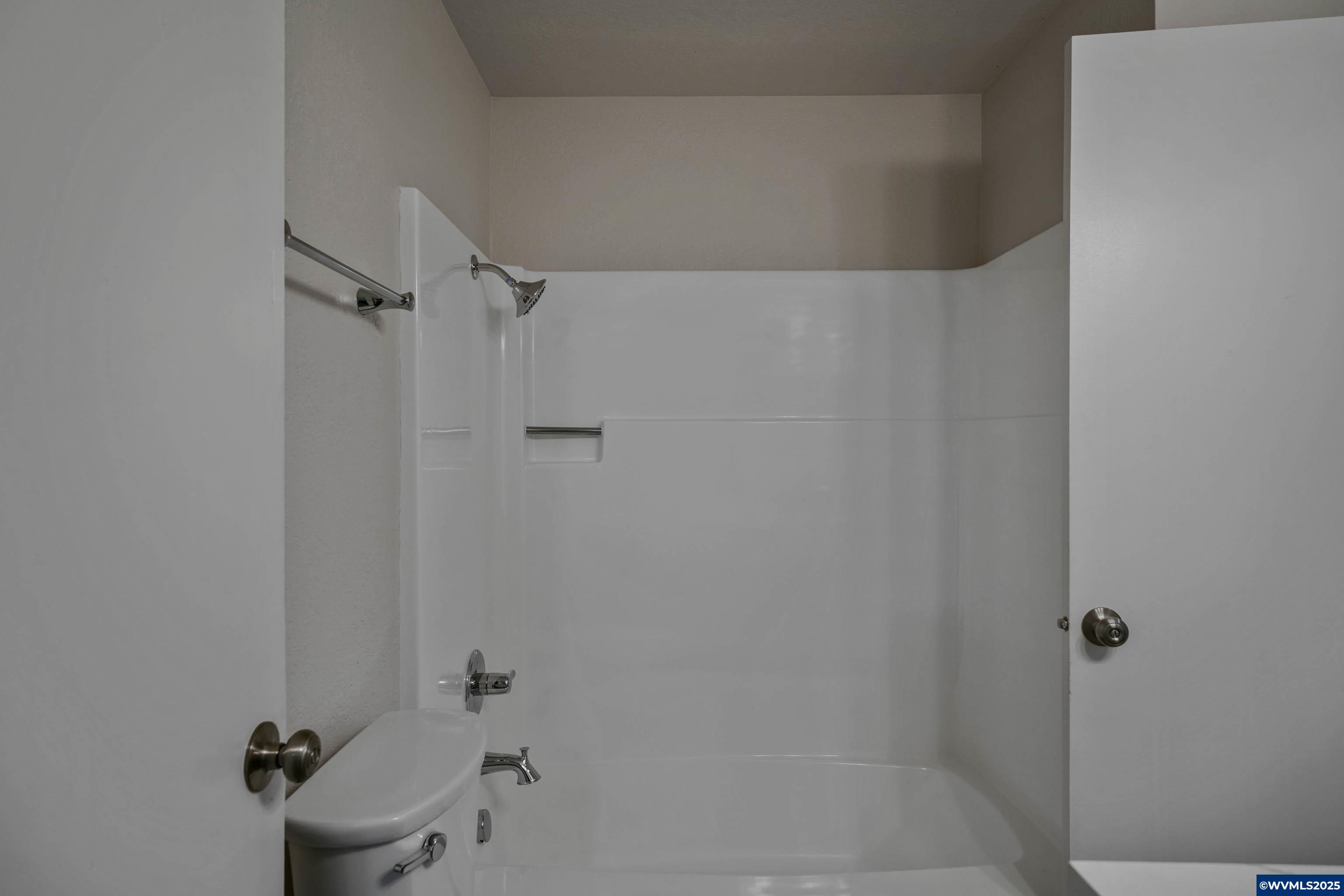 450 Flint Ridge Street Southeast Salem, OR 97306 - Photo 22 of 31 Gallery Image 22
