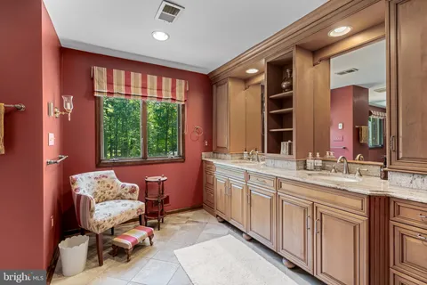 $1,100,000 | 4 Brickford Lane, Baltimore, MD 21208