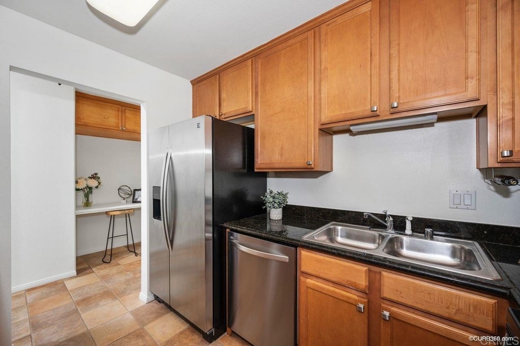 3030 Suncrest Drive, Unit 702 San Diego, CA 92108 - Photo 13 of 26