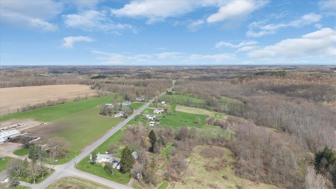 3633 Warner Road Marion, NY 14505 - Photo 3 of 26