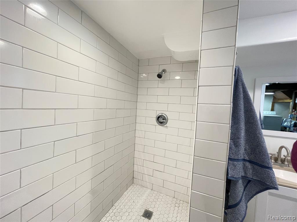 1610 Eaton Road Berkley, MI 48072 - Photo 42 of 61