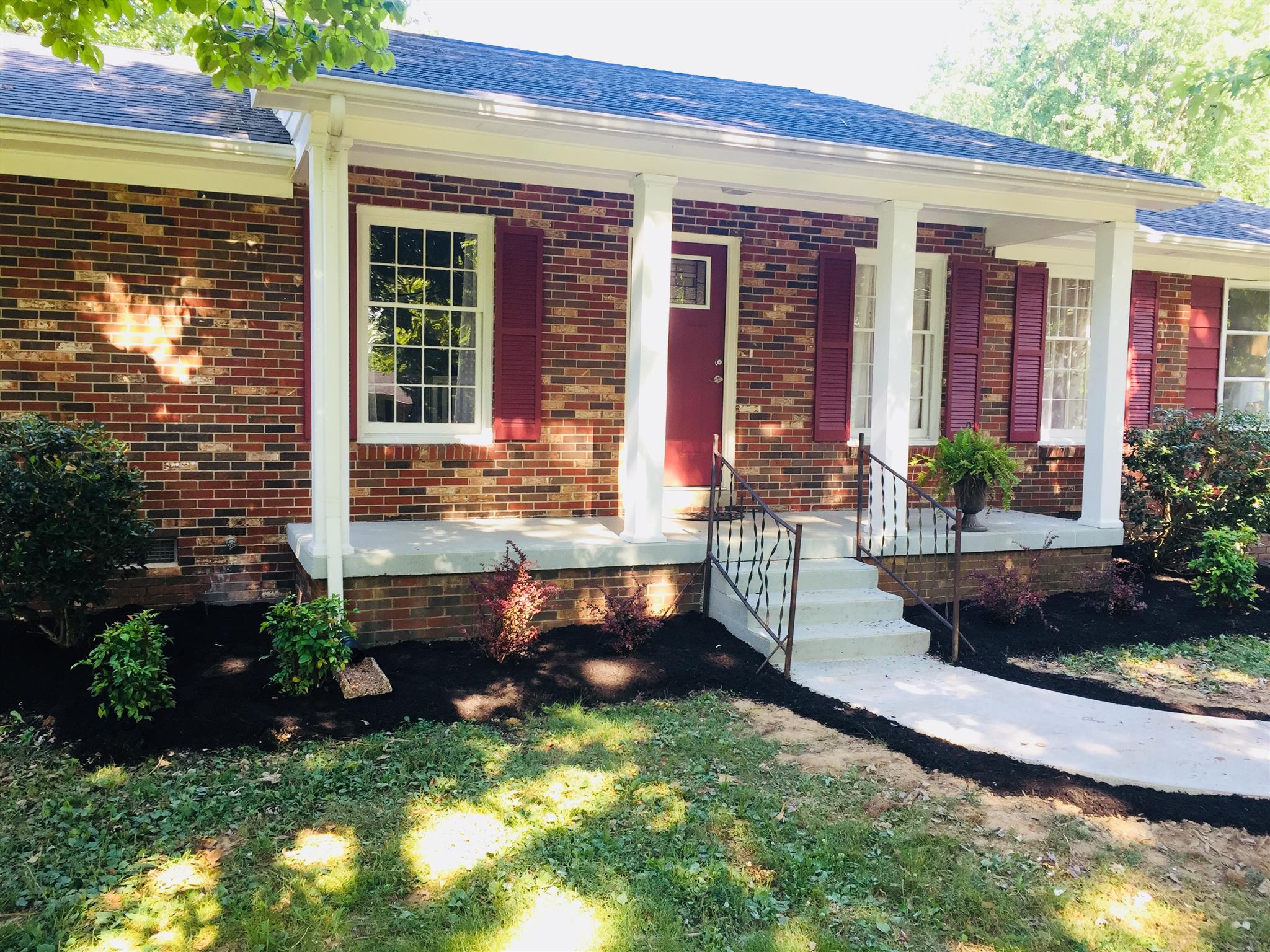 110 Riggs Avenue Portland, TN 37148 - Photo 4 of 26 Gallery Image 4