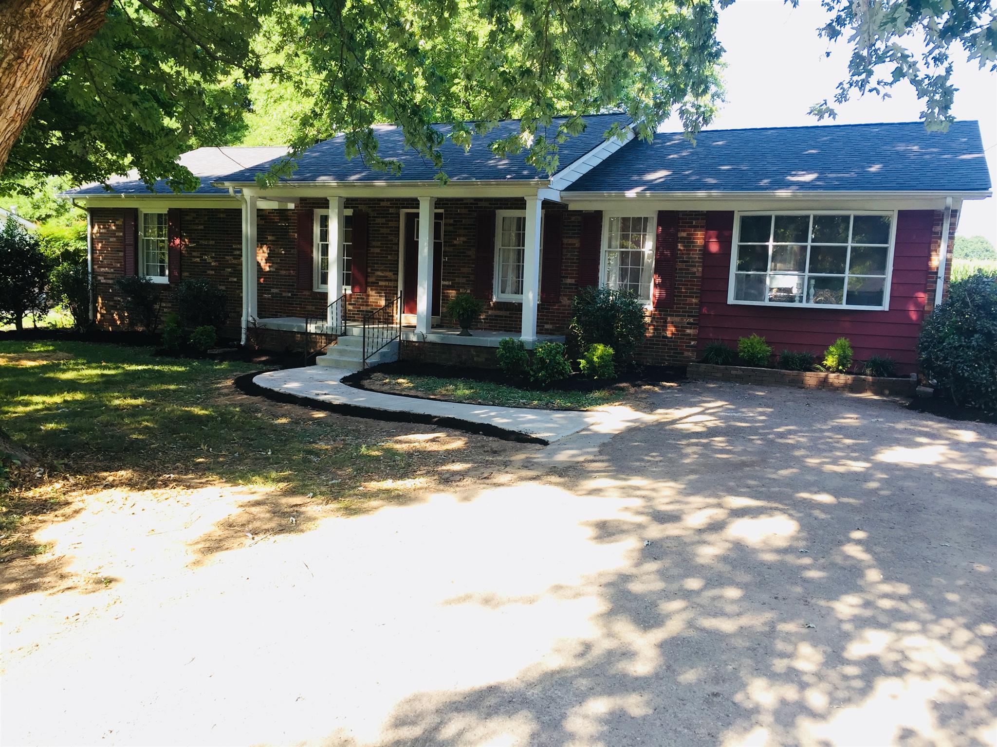 110 Riggs Avenue Portland, TN 37148 - Photo 5 of 26 Gallery Image 5