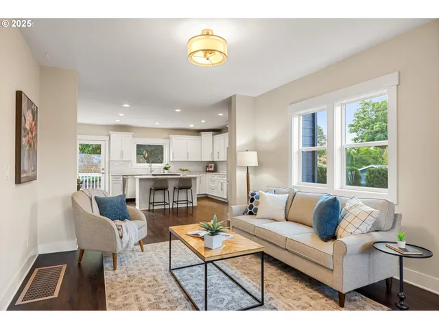 $999,000 | 8623 Southeast 11th Avenue, Portland, OR 97202