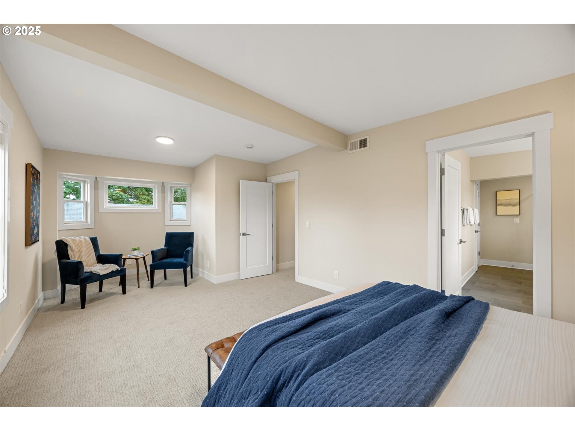 8623 Southeast 11th Avenue Portland, OR 97202 - Photo 21 of 46 a living room with furniture and a dining table