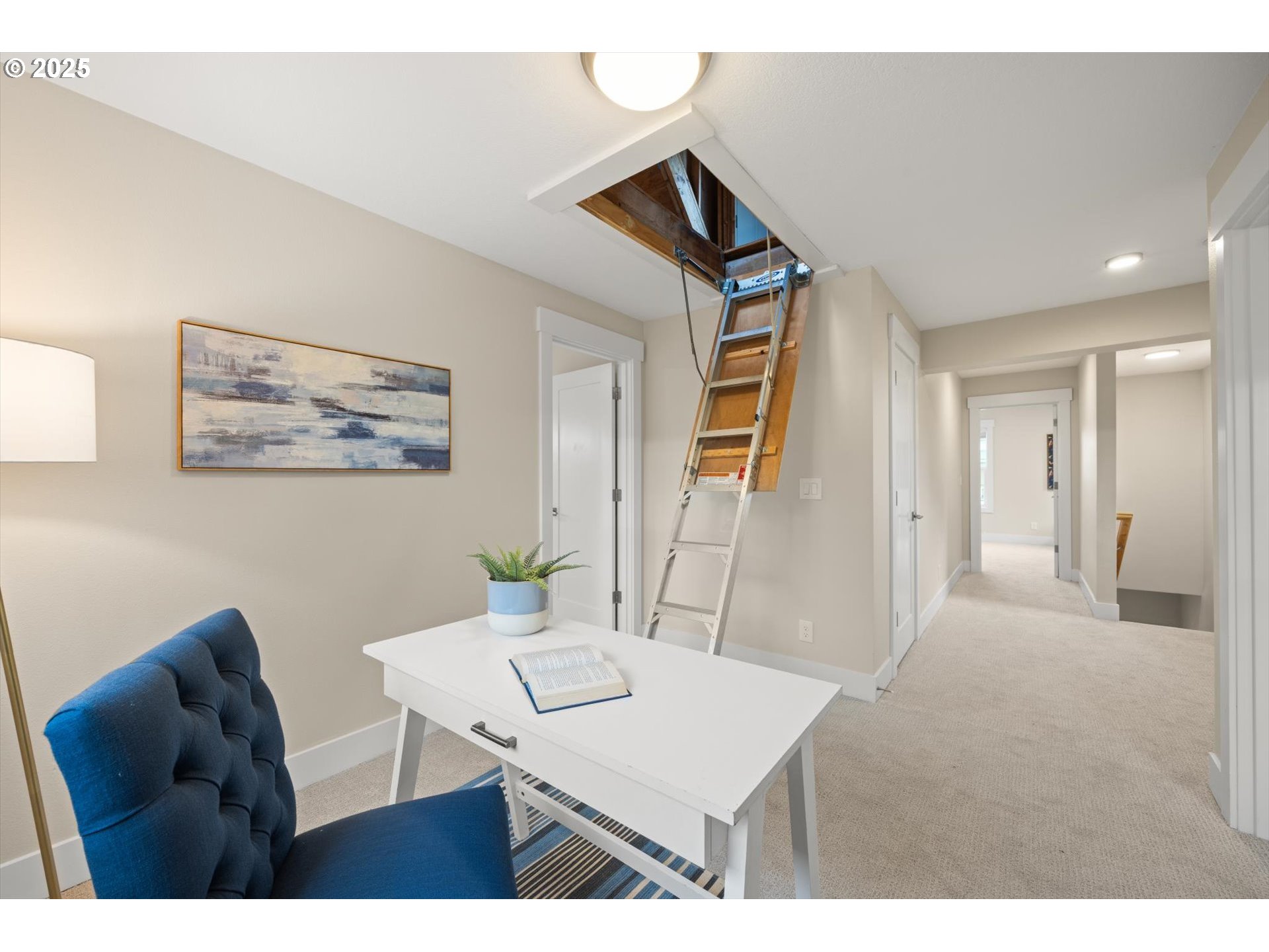 8623 Southeast 11th Avenue Portland, OR 97202 - Photo 25 of 46 a view of a livingroom with furniture and wooden floor