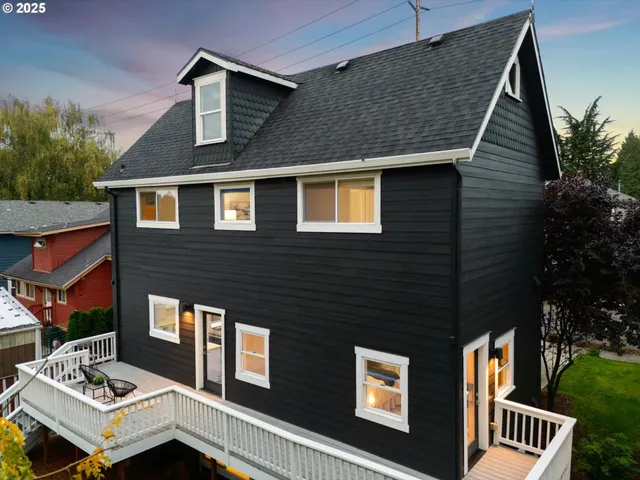 $999,000 | 8623 Southeast 11th Avenue, Portland, OR 97202