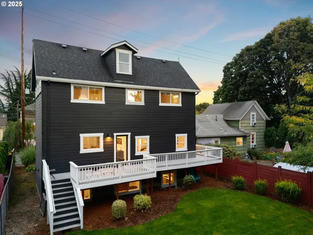 $999,000 | 8623 Southeast 11th Avenue, Portland, OR 97202