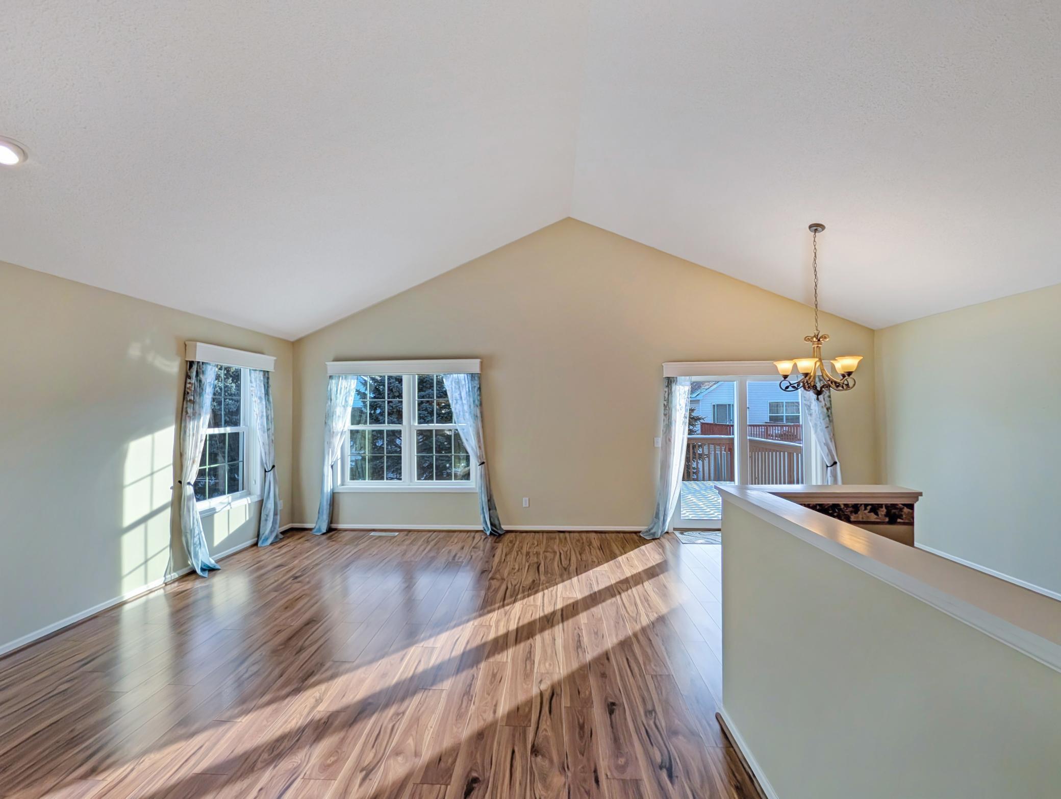 7472 Hampton Lane Shakopee, MN 55379 - Photo 7 of 33