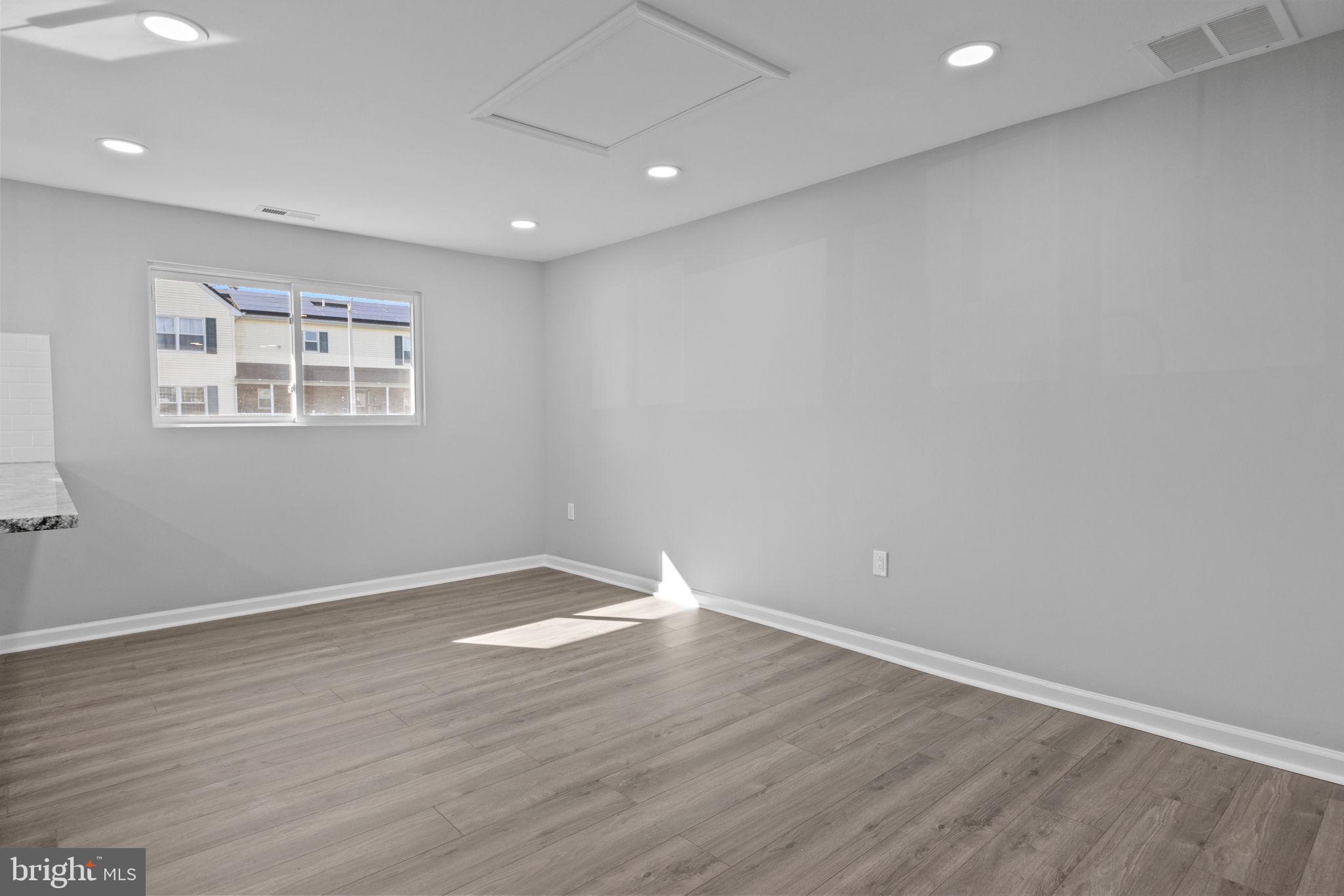 50 Greenbrier Road Levittown, PA 19057 - Photo 18 of 33 Gallery Image 18