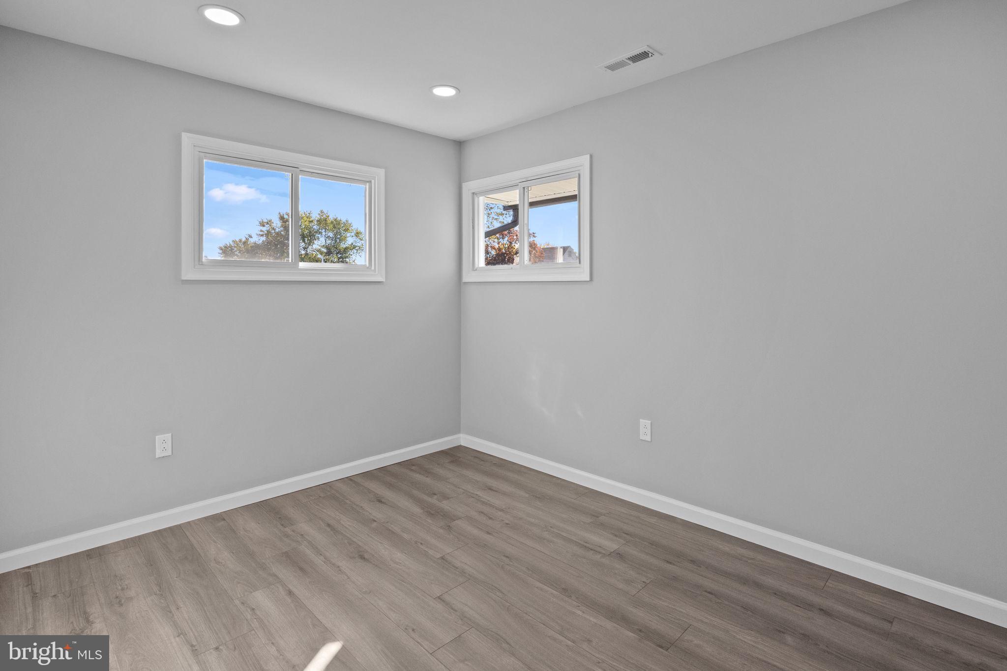 50 Greenbrier Road Levittown, PA 19057 - Photo 20 of 33 Gallery Image 20