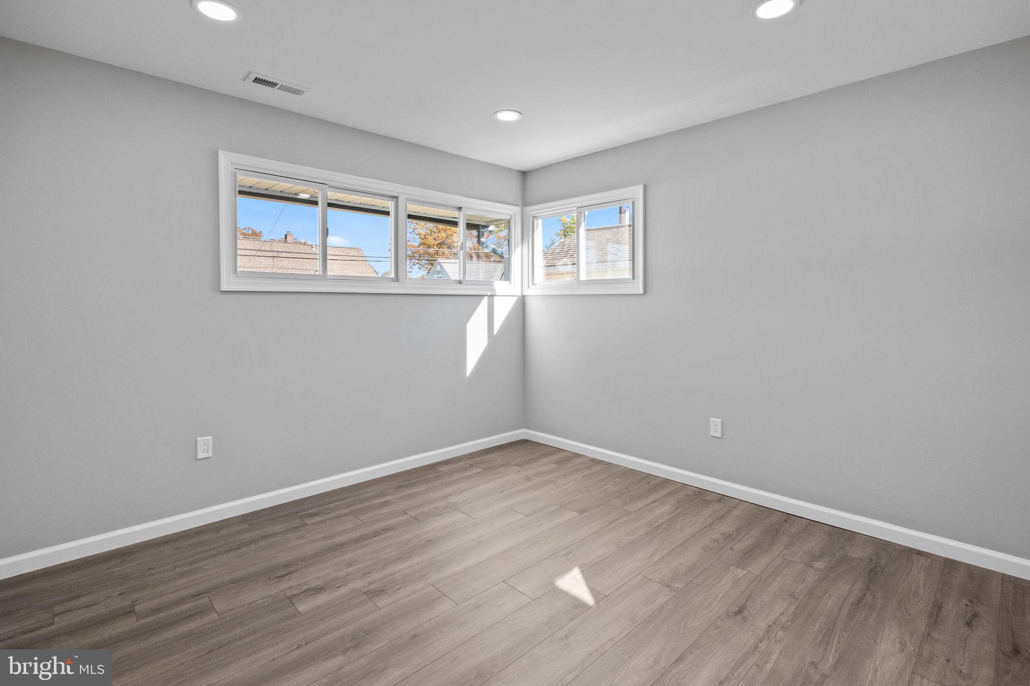 50 Greenbrier Road Levittown, PA 19057 - Photo 21 of 33 Gallery Image 21