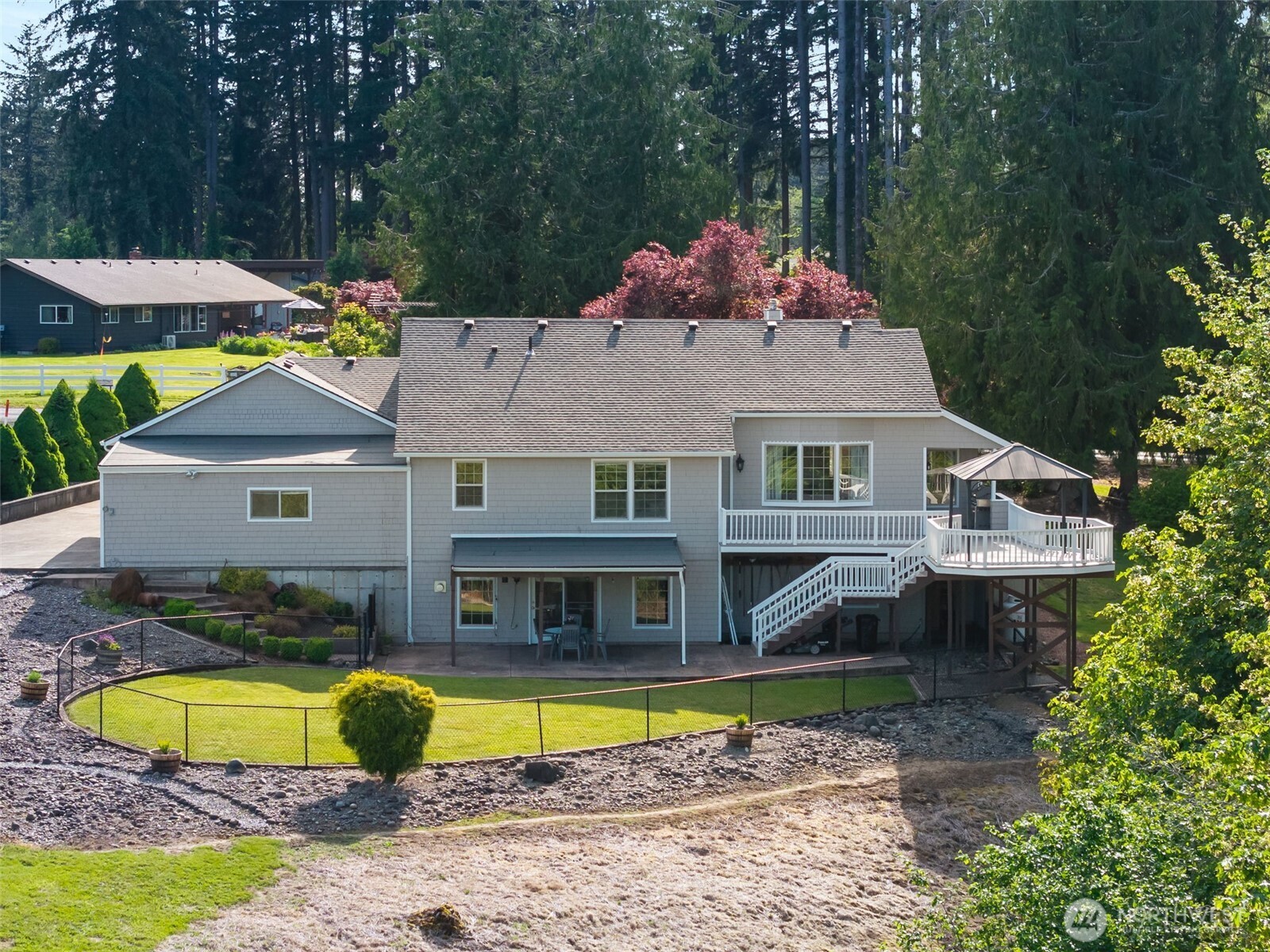 308 Brockway Road Chehalis, WA 98532 - Photo 36 of 40 an aerial view of a house with swimming pool and yard