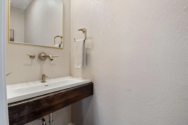 $1,150,000 | 6 Tide Water Drive, Biddeford, ME 04005