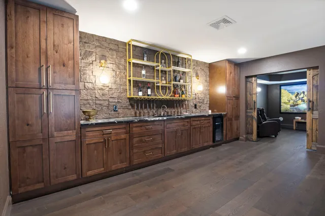 $1,190,000 | 6 Tide Water Drive, Biddeford, ME 04005