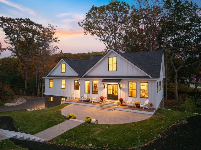 $1,190,000 | 6 Tide Water Drive, Biddeford, ME 04005