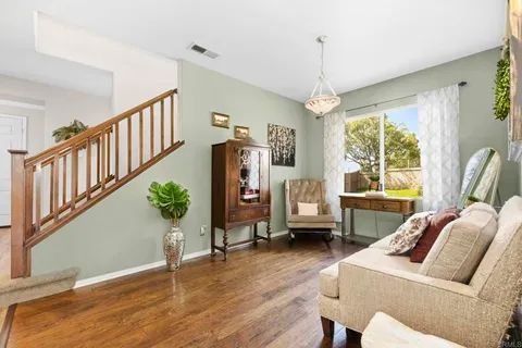 $1,698,900 | 4682 Meadow Drive, Carlsbad, CA 92010