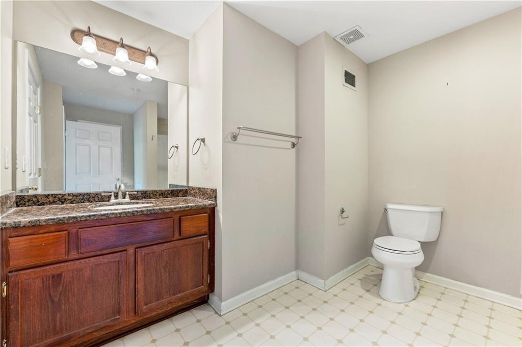 2700 Pine Tree Road Northeast, Unit 1308 Atlanta, GA 30324 - Photo 18 of 26 Gallery Image 18
