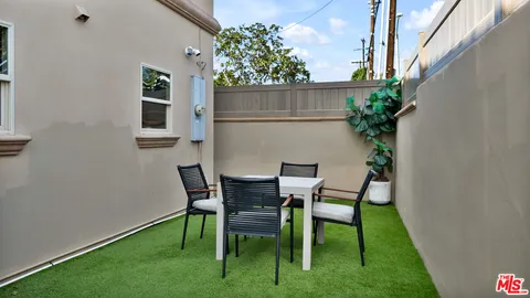 $1,899,999 | 5136 Berryman Avenue, Culver City, CA 90230
