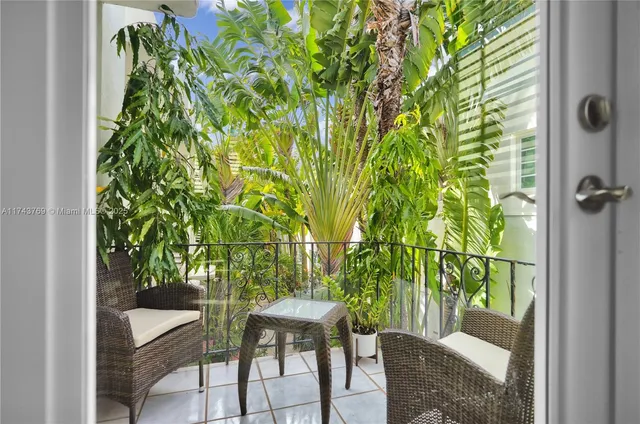 $399,000 | 349 Meridian Avenue, Unit B207, Miami Beach, FL 33139
