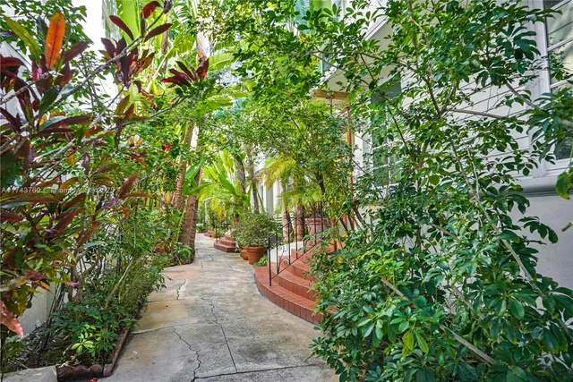 $399,000 | 349 Meridian Avenue, Unit B207, Miami Beach, FL 33139