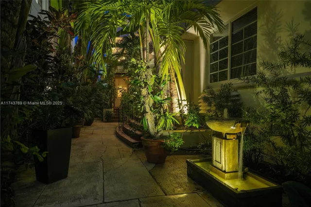 $399,000 | 349 Meridian Avenue, Unit B207, Miami Beach, FL 33139