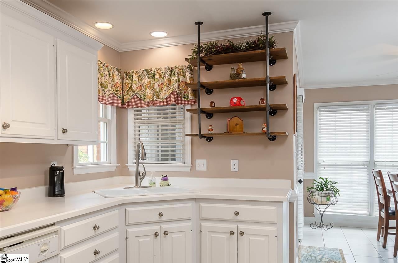 8 Foxfield Way Greer, SC 29651 - Photo 17 of 27