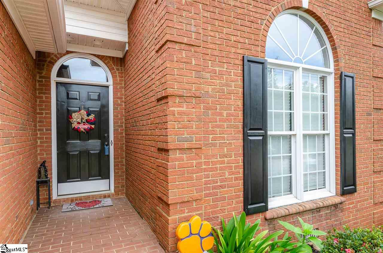 8 Foxfield Way Greer, SC 29651 - Photo 3 of 27