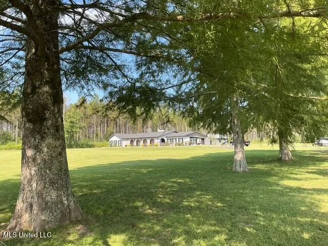 $660,000 | 1100 Hillsboro Street, Forest, MS 39074