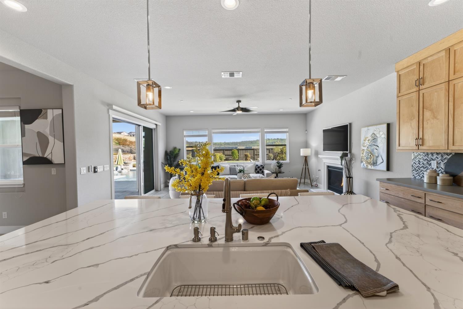 812 Fallen Log Court Rocklin, CA 95765 - Photo 16 of 89