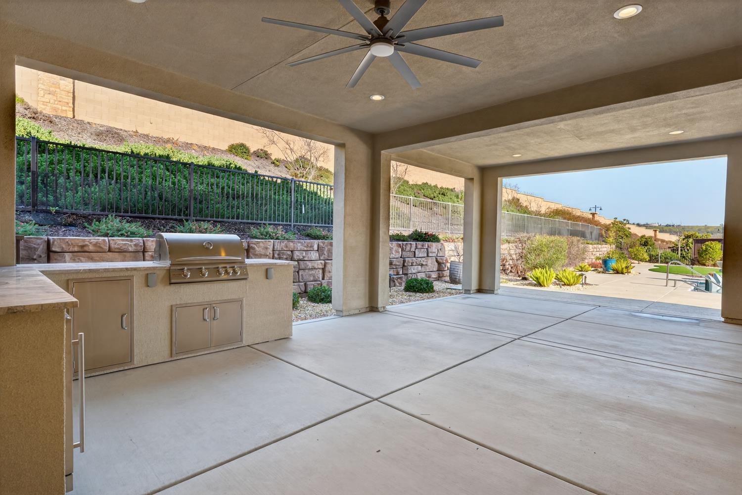 812 Fallen Log Court Rocklin, CA 95765 - Photo 56 of 89