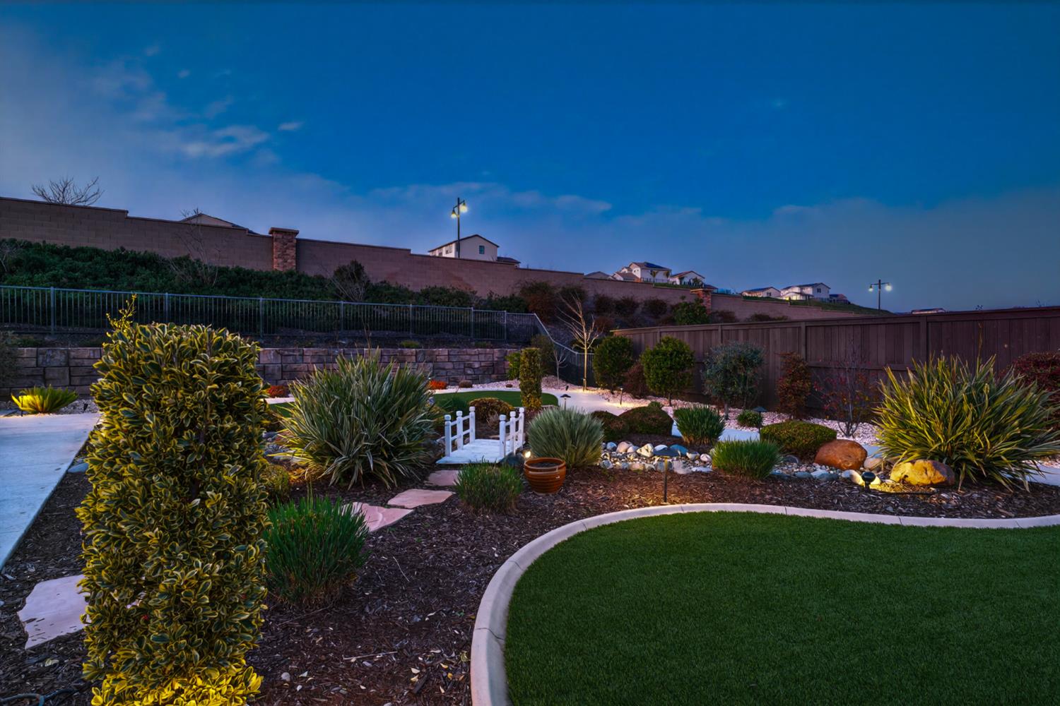 812 Fallen Log Court Rocklin, CA 95765 - Photo 71 of 89