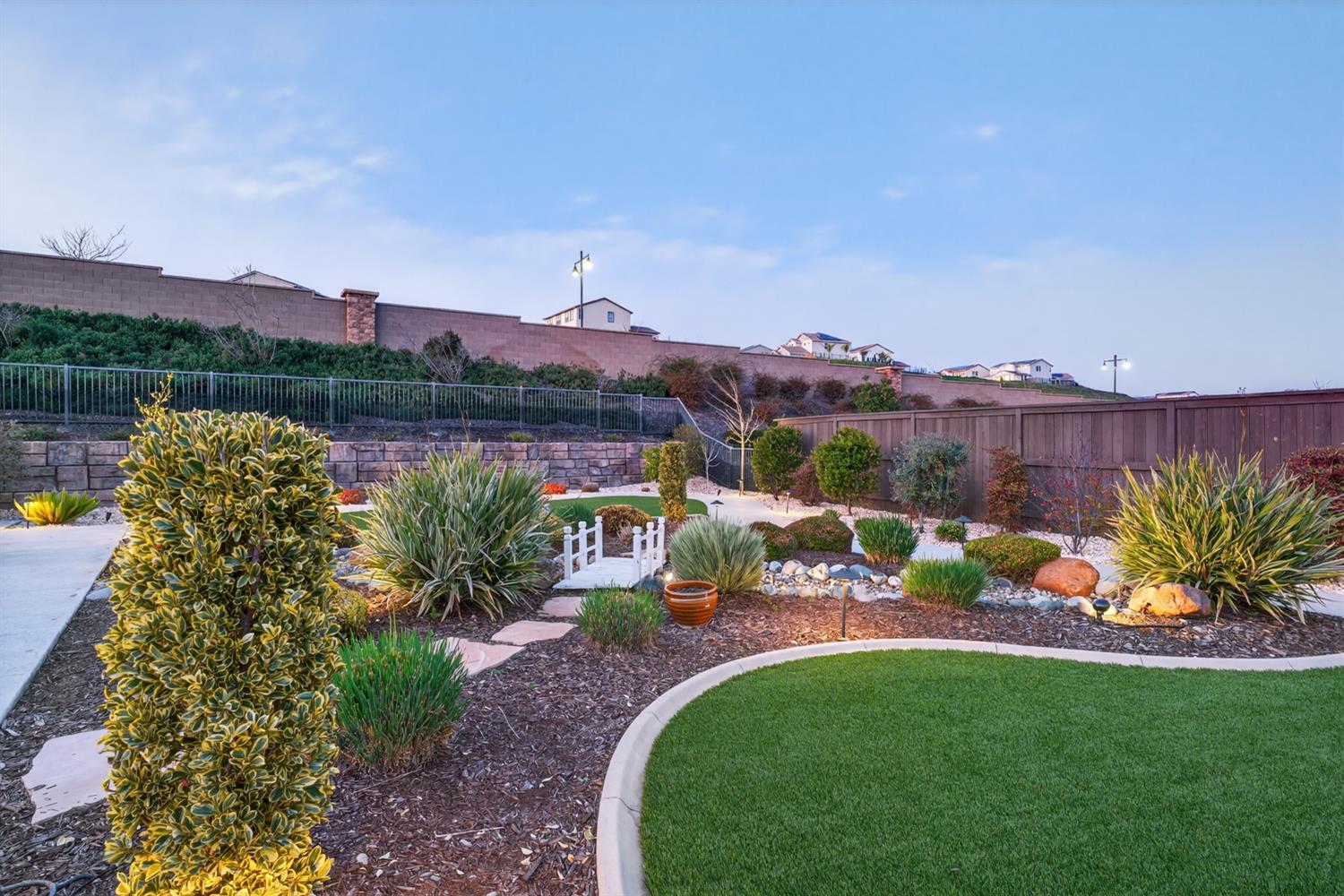 812 Fallen Log Court Rocklin, CA 95765 - Photo 73 of 89