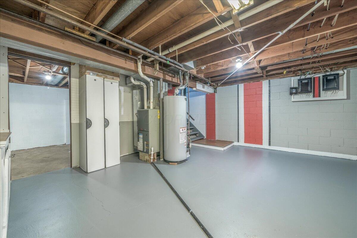 1638-1640 Smith Road Columbus, OH 43207 - Photo 13 of 23 16-Five Acres Media - 1638-1640 Smith Rd