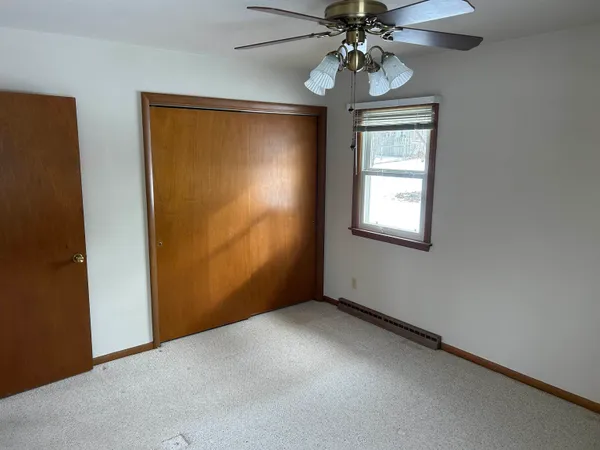 $165,000 | 2129 Sunset Drive, Freeport, IL 61032