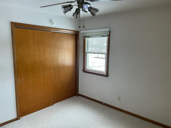 $165,000 | 2129 Sunset Drive, Freeport, IL 61032