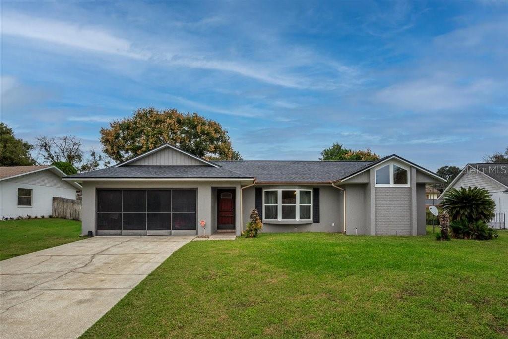 117 Ridgecrest Drive Eustis, FL 32726 - Photo 1 of 1 Front of home faces west.